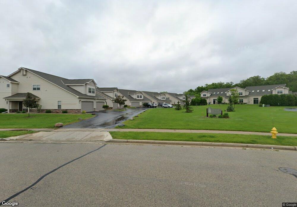 538 Cedar Bluffs Way, Slinger, WI 53086 - photo 1