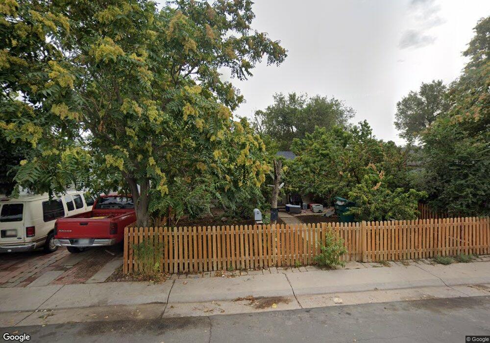 1110 Geneva St, Aurora, CO 80010 - photo 1