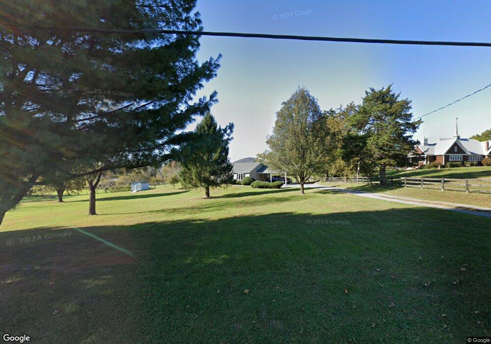 9824 Crest Hill Rd, Marshall, VA 20115 - photo 1