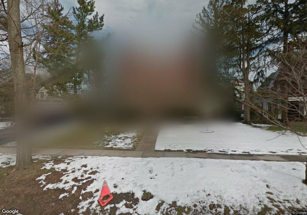 978 Plandome Rd, Manhasset, NY 11030 - photo 1