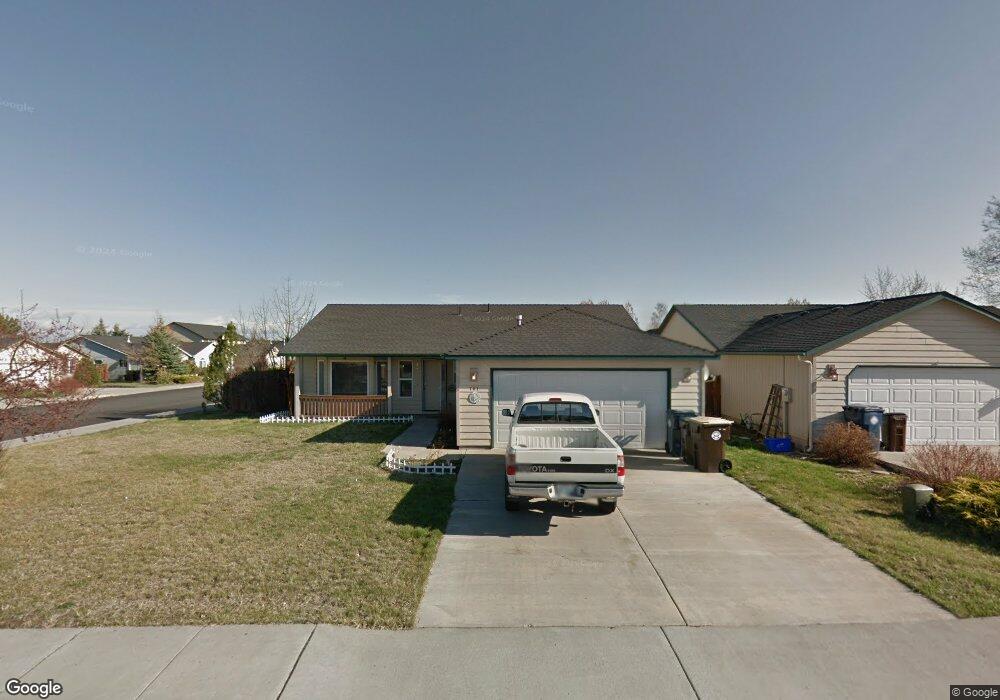 701 NE Nickernut Place, Redmond, OR 97756 - photo 1