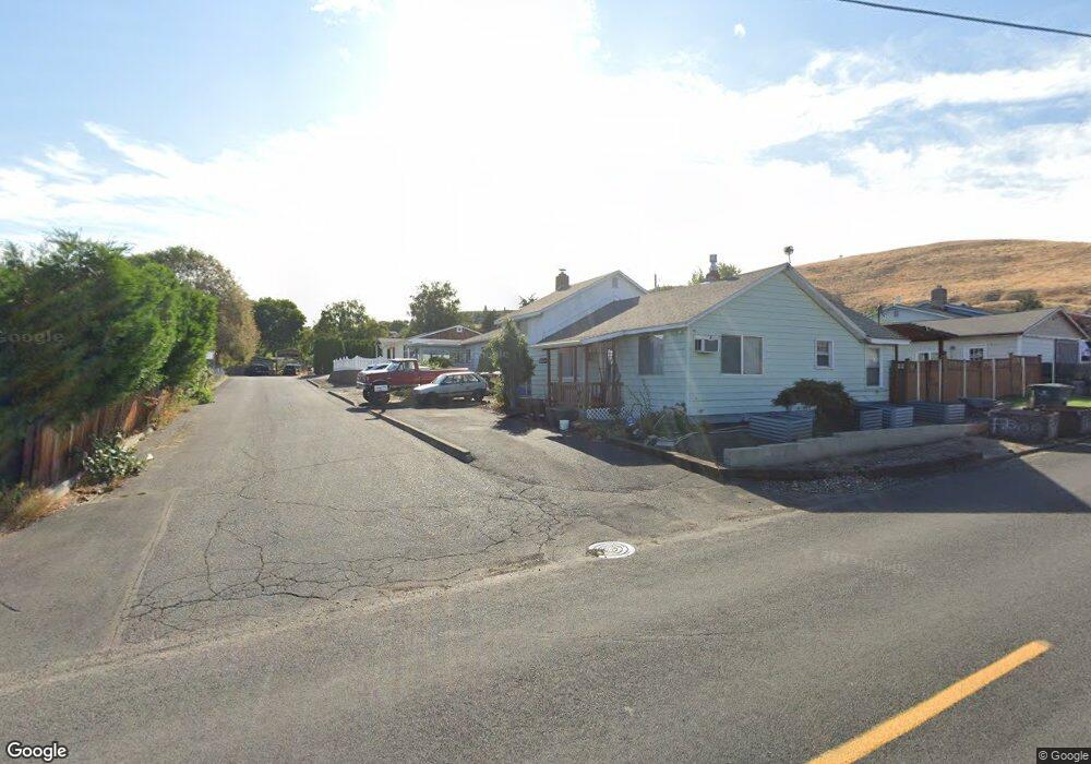 2406 E 14th Place, the Dalles, OR 97058 - photo 1