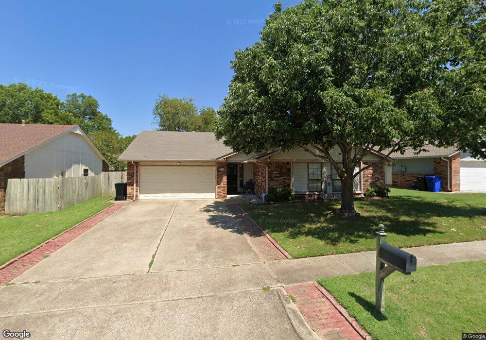 2320 W Honolulu St, Broken Arrow, OK 74012 - photo 1