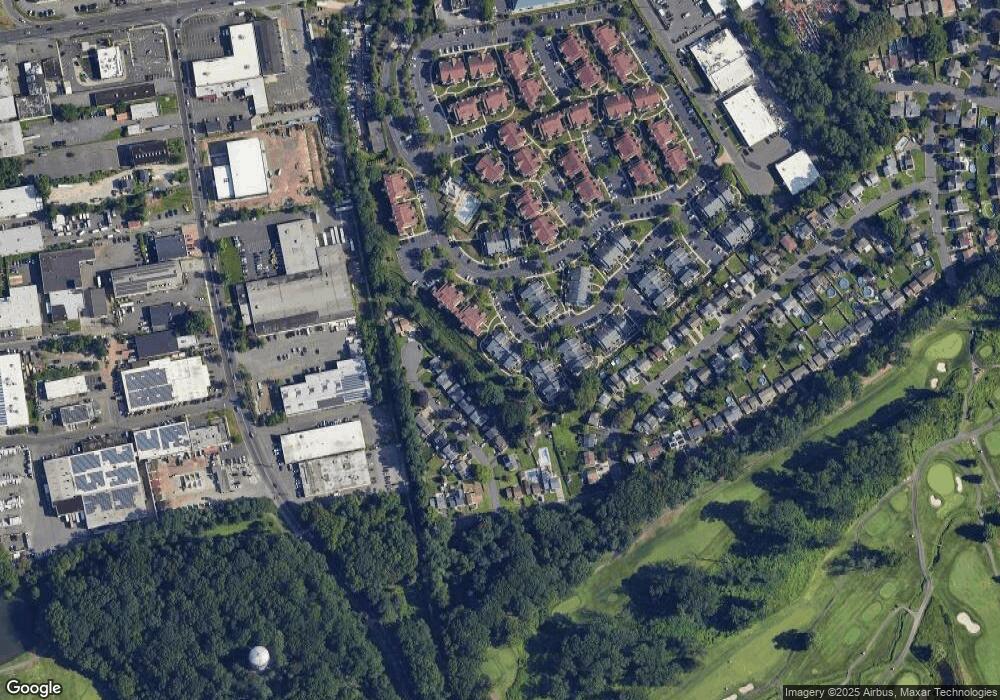 352 Greenbriar Dr unit 4, Union, NJ 07083 - photo 1