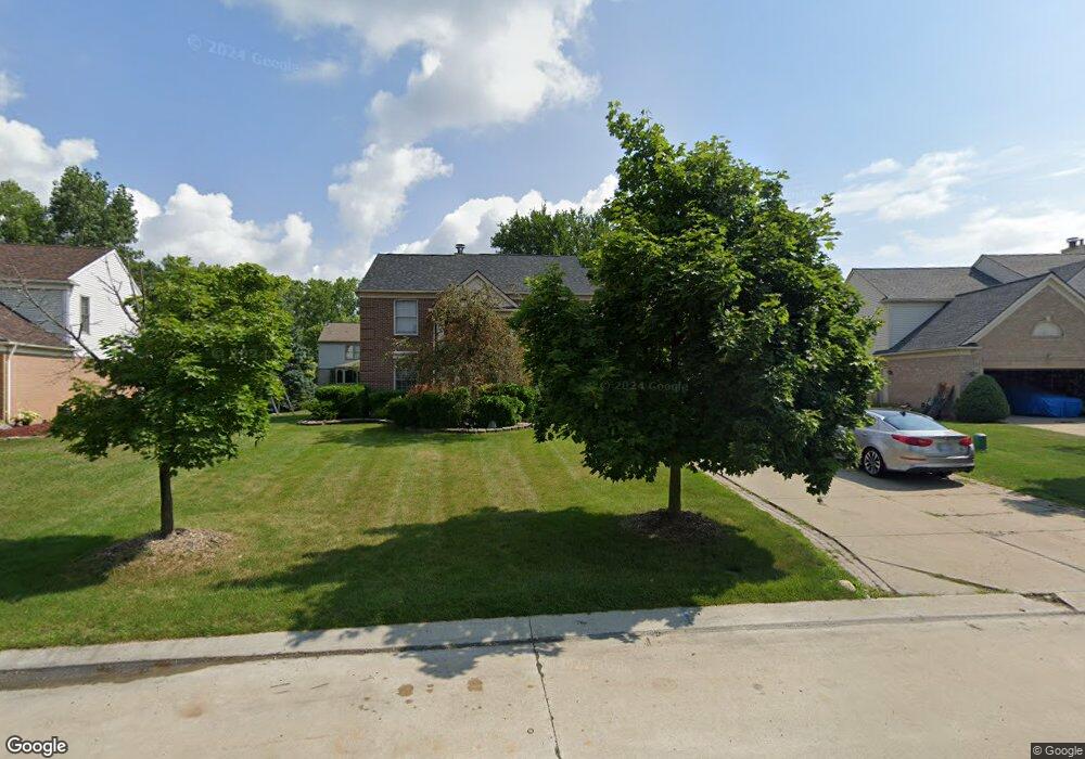 1941 Midchester Dr, West Bloomfield, MI 48324 - photo 1