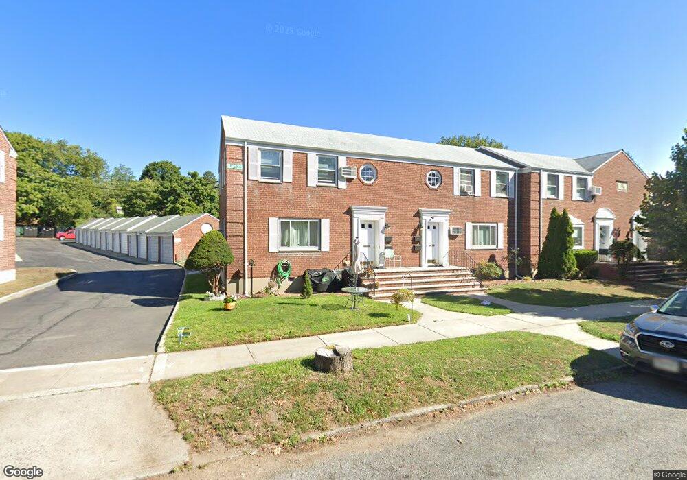 261-19 Langston Ave, Glen Oaks, NY 11004 - photo 1