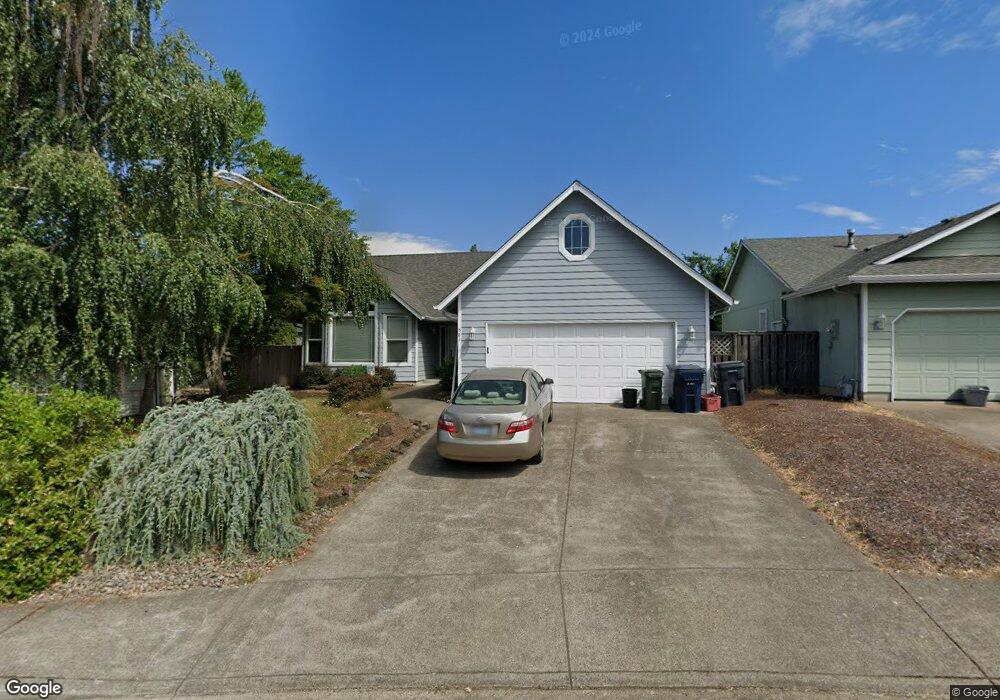 581 Pine Ct, Creswell, OR 97426 - photo 1