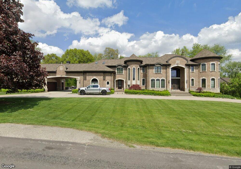 3041 Chickering Ln, Bloomfield Hills, MI 48302 - photo 1