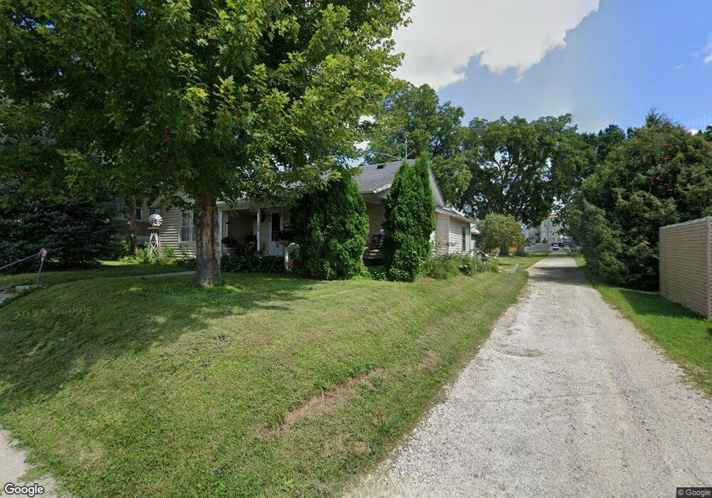 108 N Wells St, West Union, IA 52175 - photo 1