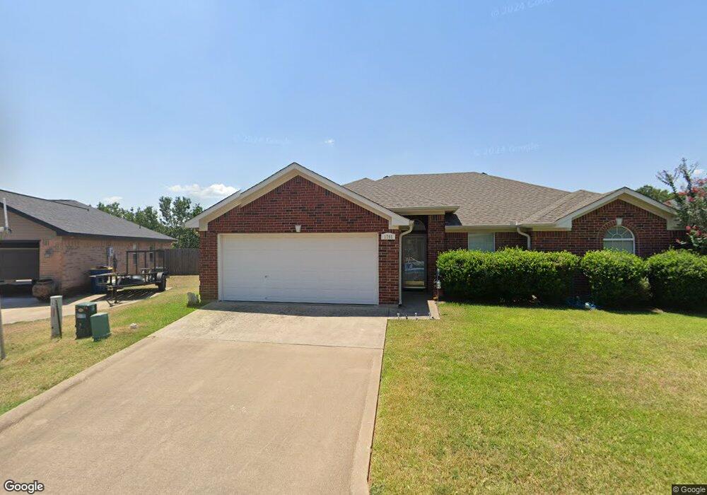 1702 Amanda Ln, Kilgore, TX 75662 - photo 1