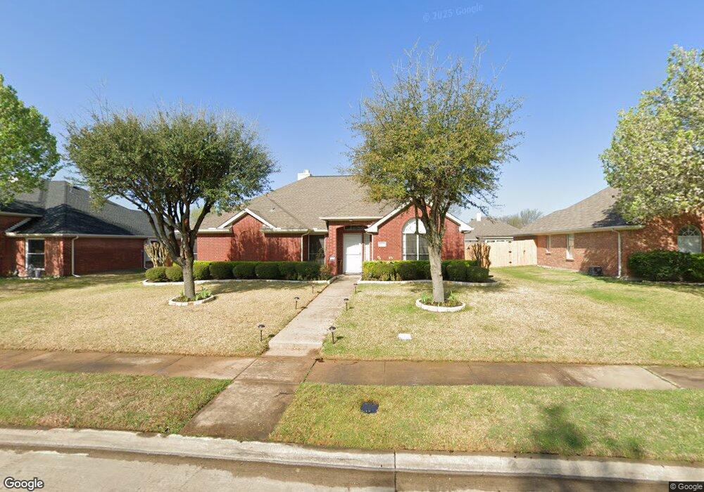 3805 Barrington Dr, Richardson, TX 75082 - photo 1