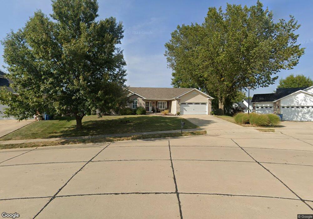 5 Annebriar Dr, Maryville, IL 62062 - photo 1