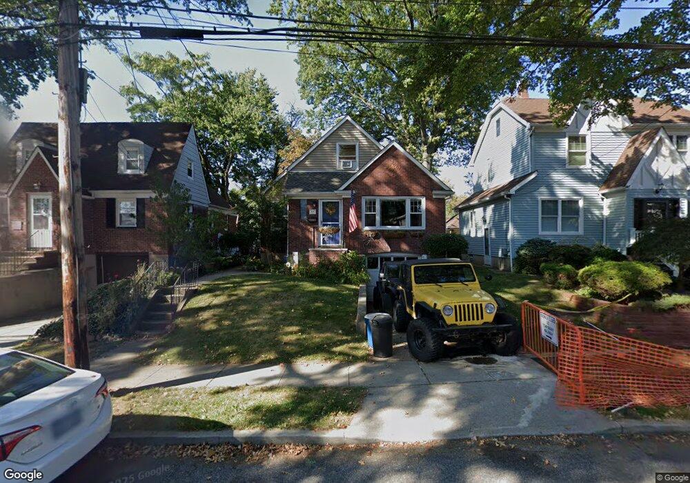 181 Kemball Ave, Staten Island, NY 10314 - photo 1