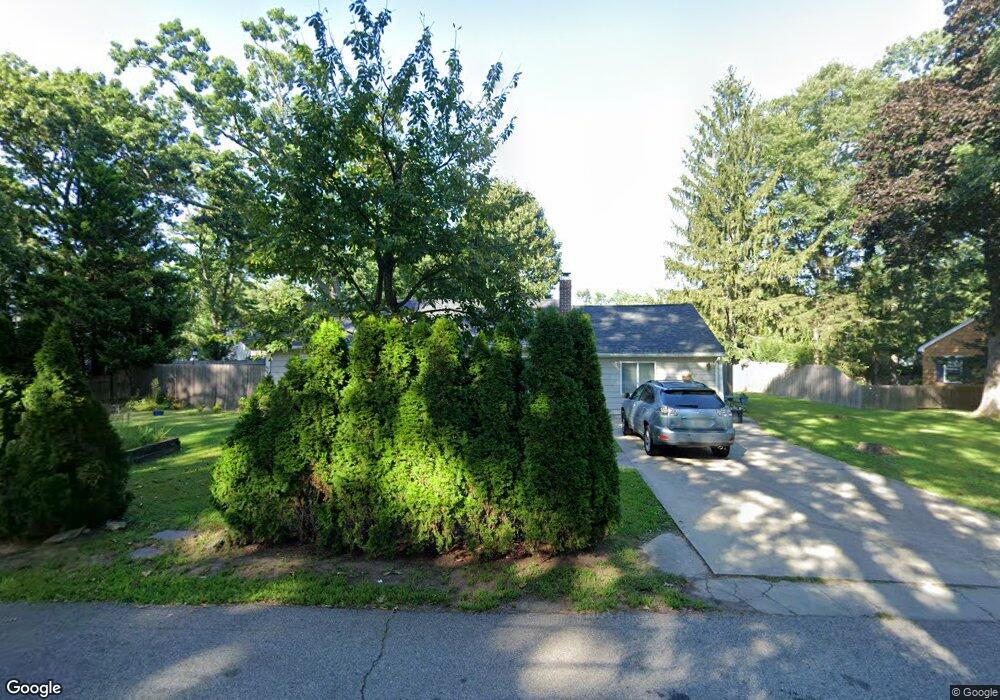 11 Zephyr Ln, Barrington, RI 02806 - photo 1