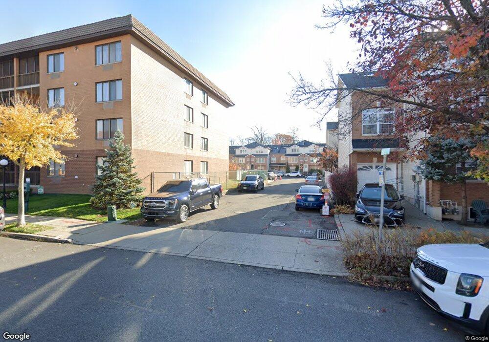 23 Daniella Ct, Staten Island, NY 10314 - photo 1