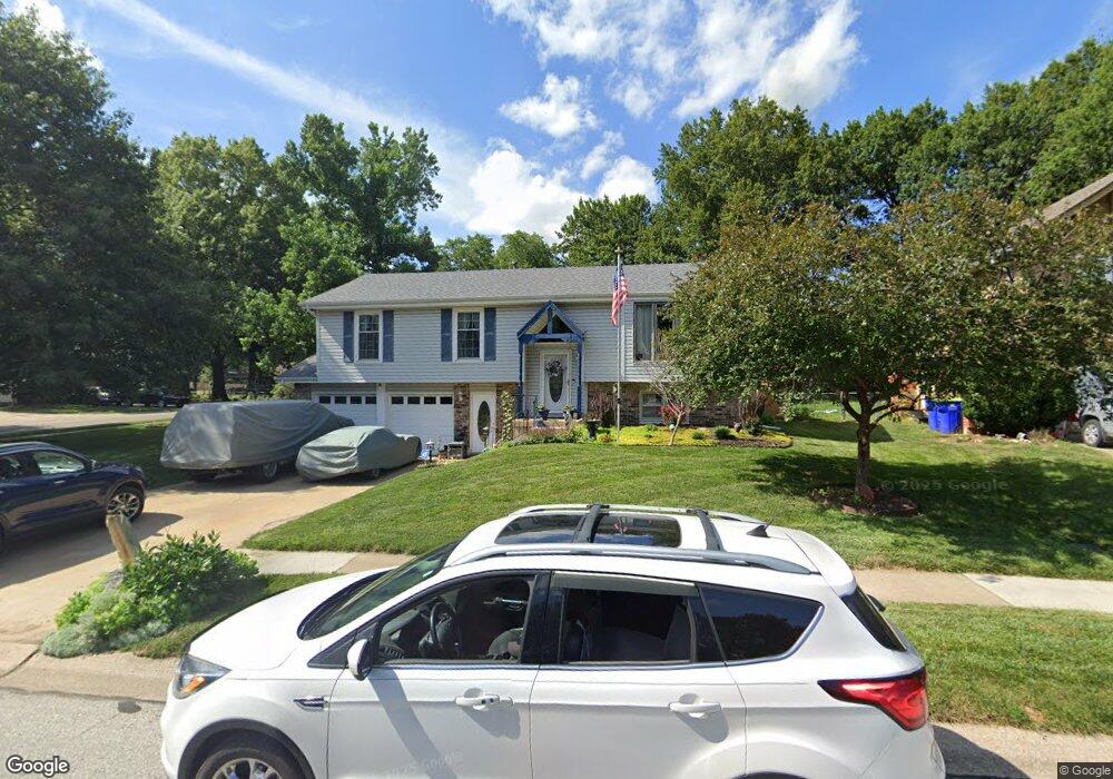 10208 W 54th St, Shawnee, KS 66203 - photo 1