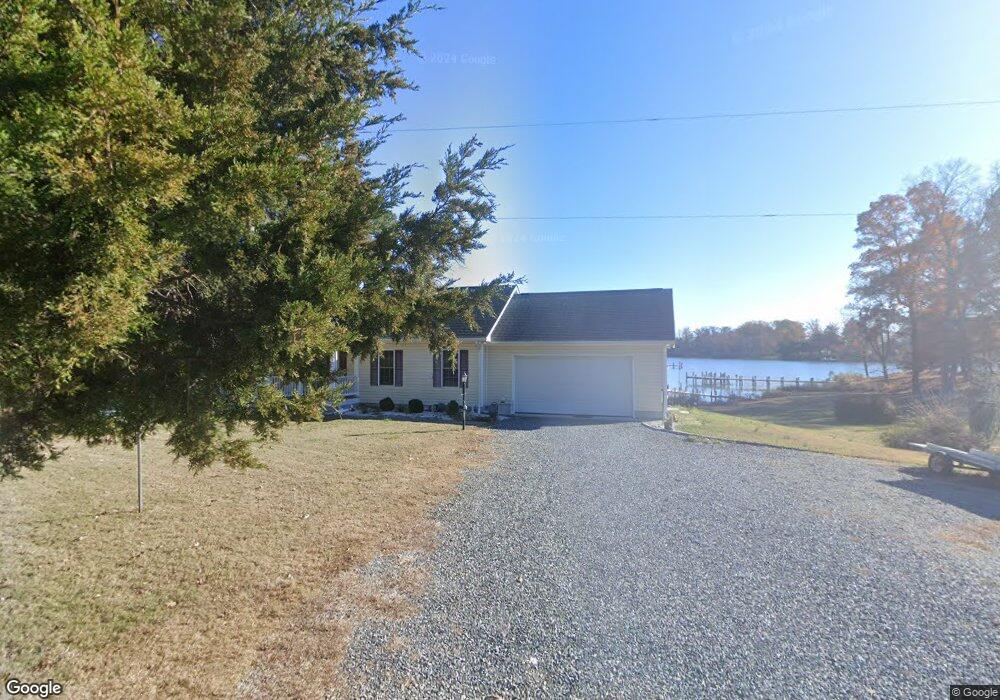 219 Oak Leaf Dr, Weems, VA 22576 - photo 1