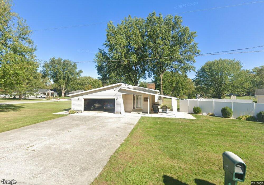 3121 Clement Dr, Lima, OH 45806 - photo 1