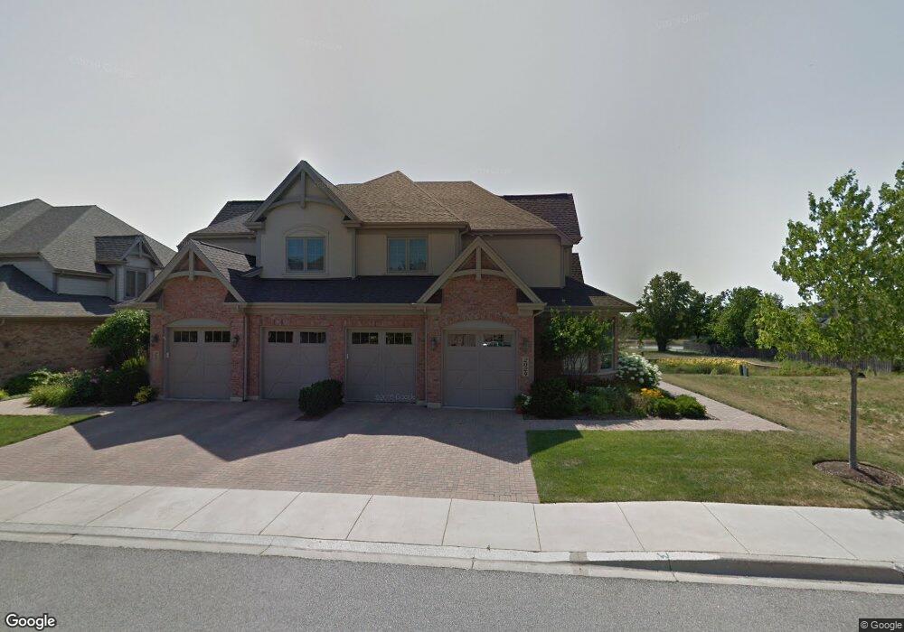 2024 Mackenzie Place, Wheaton, IL 60187 - photo 1