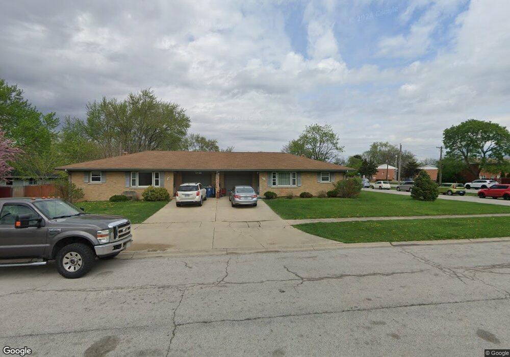 1403 Heather Dr unit 5, Aurora, IL 60506 - photo 1