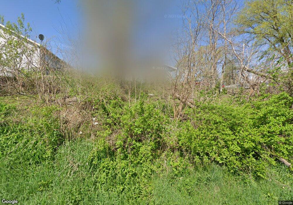 507 W 7th St N, Newton, IA 50208 - photo 1