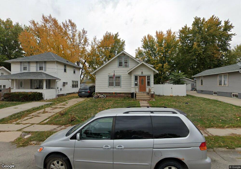 620 S 4th Ave W, Newton, IA 50208 - photo 1