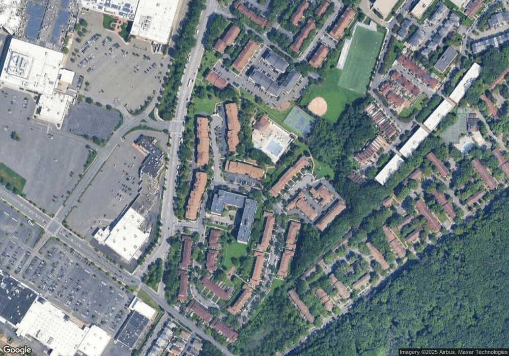 56 Windham Loop unit 1B, Staten Island, NY 10314 - photo 1