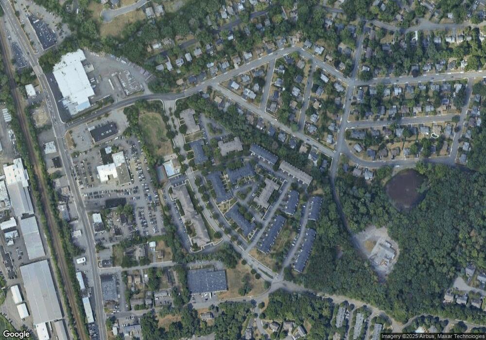 1055 Chedworth Cir, Mahwah, NJ 07430 - photo 1