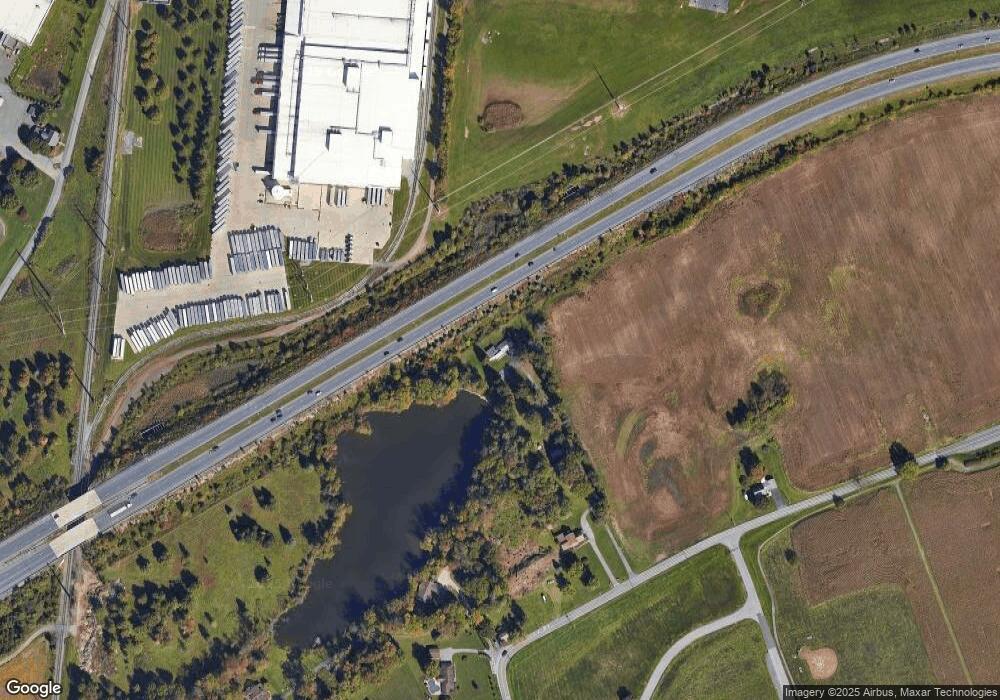 7215 Cetronia Rd, Allentown, PA 18106 - photo 1