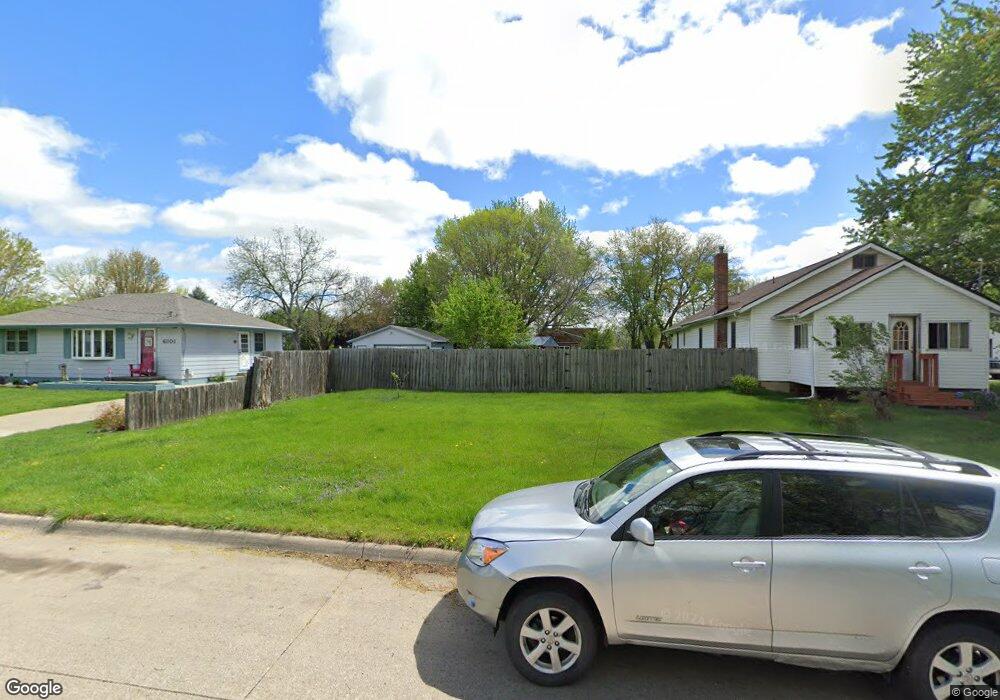6103 SW 2nd St, Des Moines, IA 50315 - photo 1