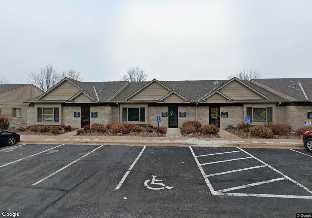 7206 Forestview Ln N unit Upper, Maple Grove, MN 55369 - photo 1