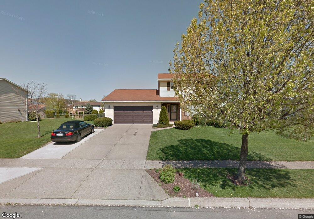 204 Robin Dr, Kingston, PA 18704 - photo 1