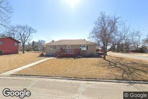 400 4th St S, Ellendale, ND 58436