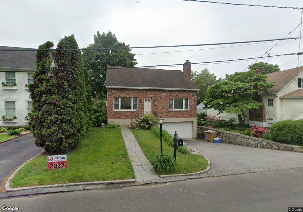 8 Rex St, Greenwich, CT 06831 - photo 1