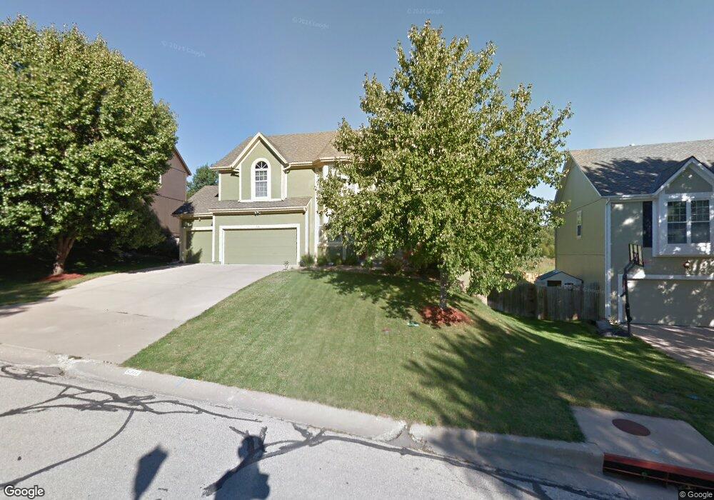 5311 Hallet St, Shawnee, KS 66216 - photo 1