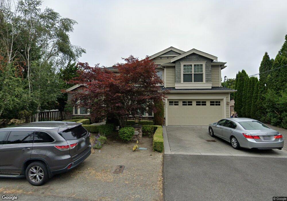 8250 SE 36th St, Mercer Island, WA 98040 - photo 1