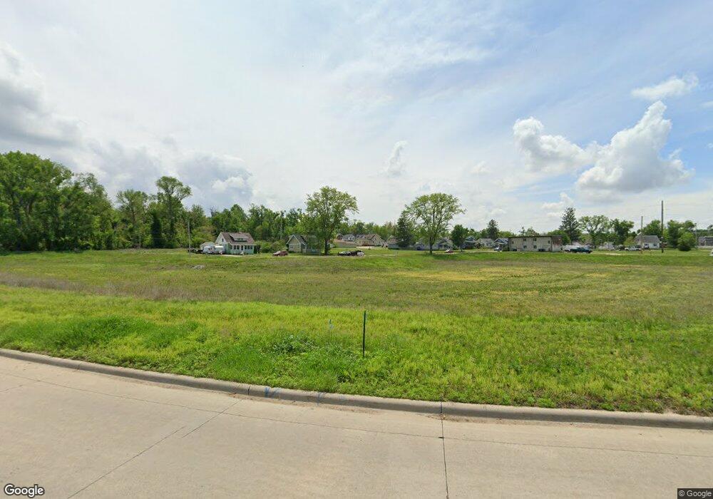 47 21st Ave SW, Cedar Rapids, IA 52404 - photo 1