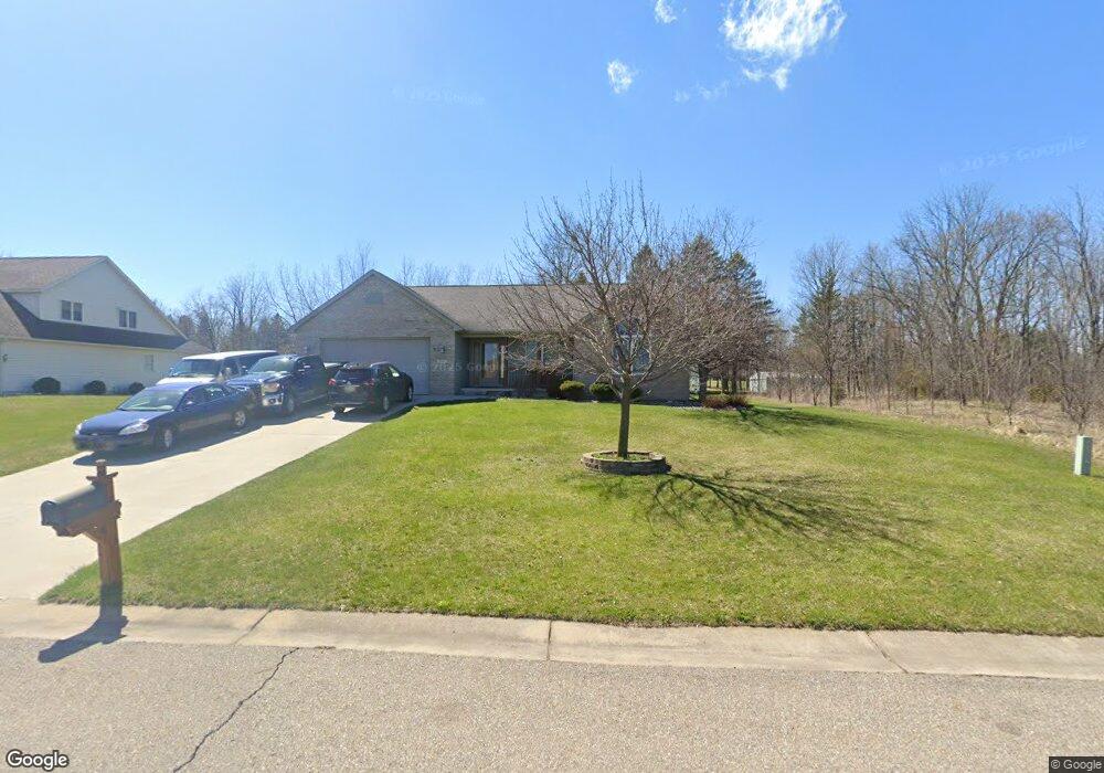 2117 Maple Creek Dr, Flint, MI 48532 - photo 1