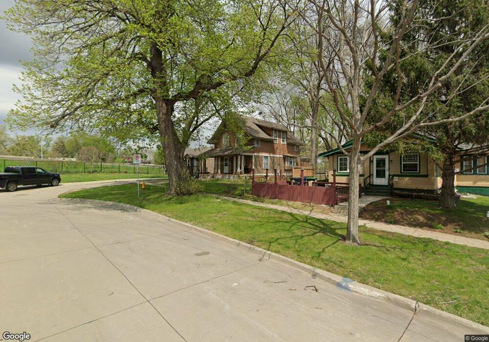 935 25th St, Des Moines, IA 50312 - photo 1