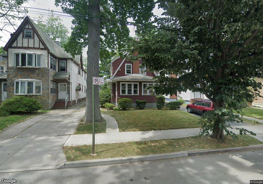 3354 164th St, Flushing, NY 11358 - photo 1