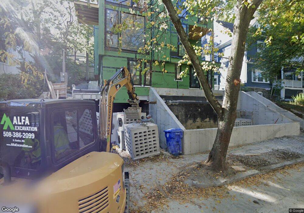 57 University Rd unit 3, Brookline, MA 02445 - photo 1