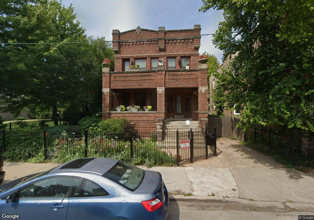 2714 N Kimball Ave, Chicago, IL 60647 - photo 1