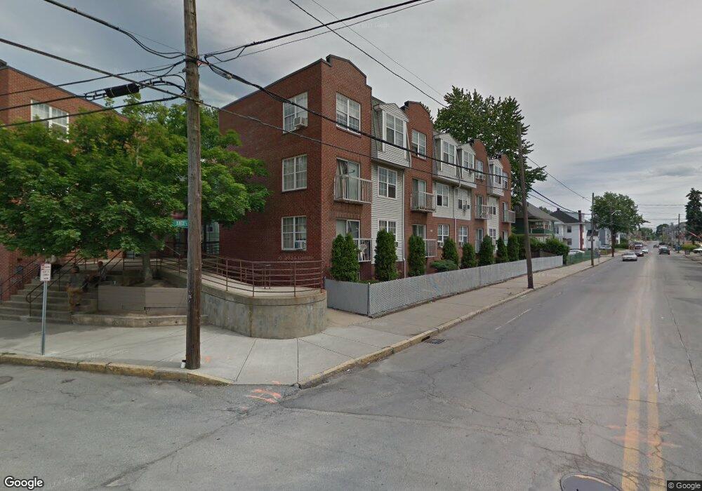 unit 12 20 Knox St unit 12, Lawrence, MA 01841 - photo 1