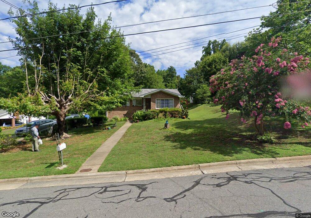 541 E Morehead St, Reidsville, NC 27320 - photo 1