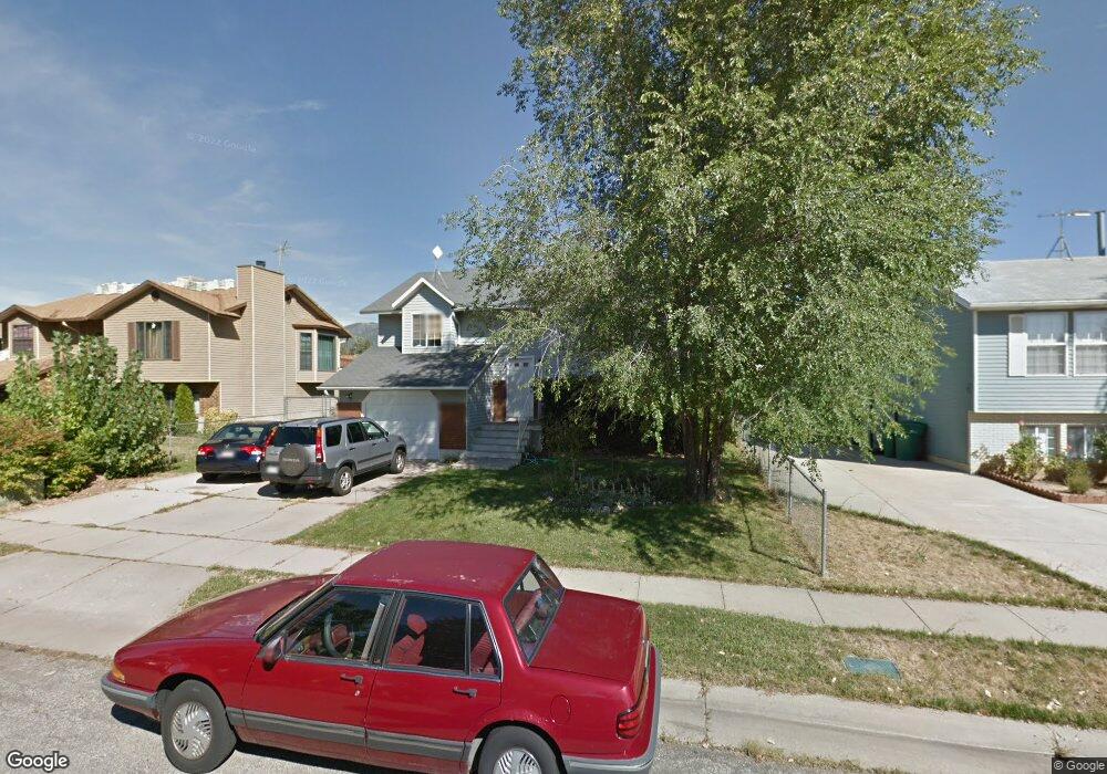 1112 N 200 W, Layton, UT 84041 - photo 1