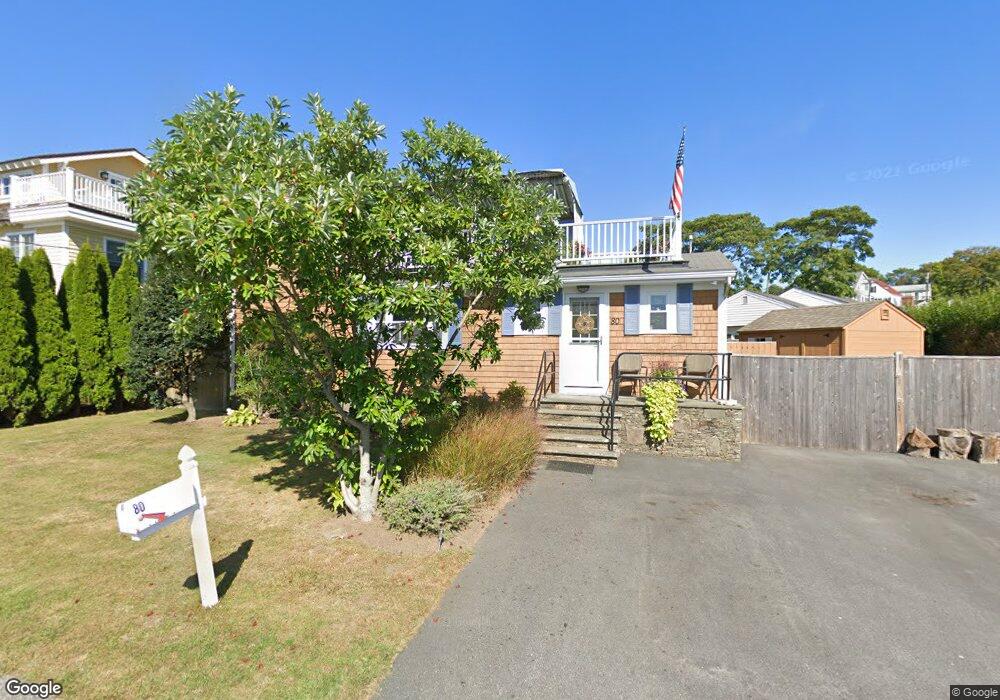 80 Crest St, Middletown, RI 02842 - photo 1