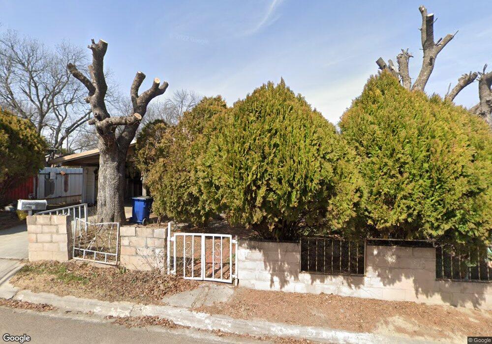 608 W Brady St, Decatur, TX 76234 - photo 1