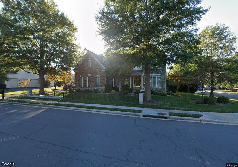 25777 Donovan Dr, Chantilly, VA 20152 - photo 1