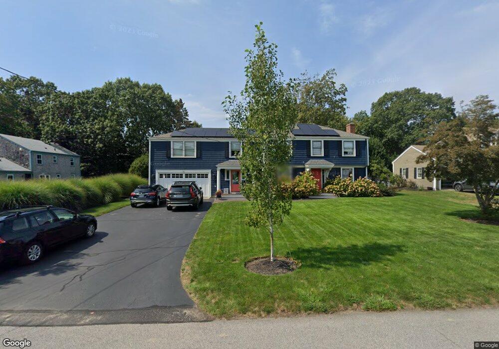 141 Alfred Drowne Rd, Barrington, RI 02806 - photo 1