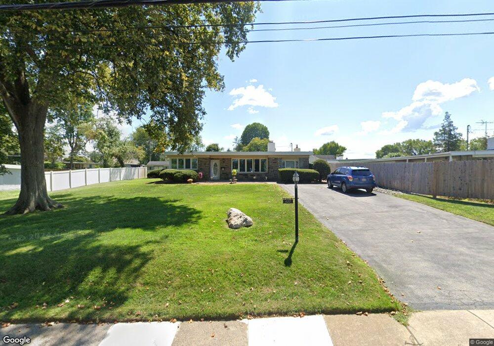 627 Cedar Grove Rd, Broomall, PA 19008 - photo 1